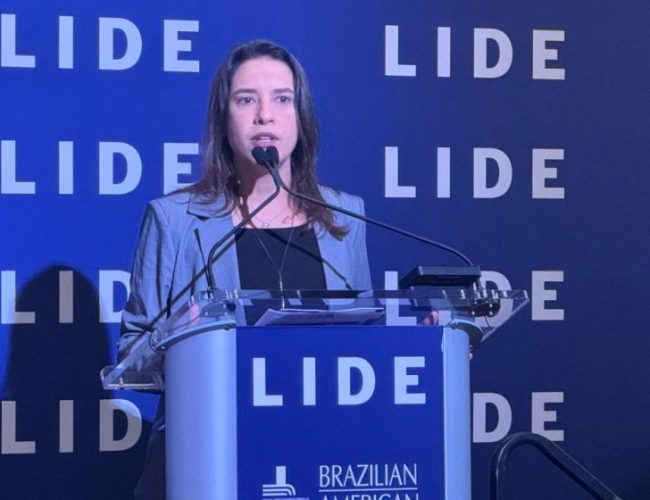 Raquel Lyra destaca retomada da capacidade de investimento de Pernambuco em fórum nos Estados Unidos