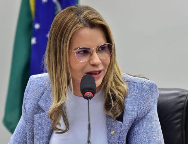Câmara aprova projeto que estabelece prazo máximo de 60 dias para início do tratamento de pessoas com autismo
