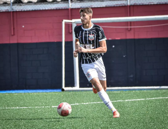 Sami Hadi brilha na base do Corinthians e já mira segundo título em quatro meses de clube