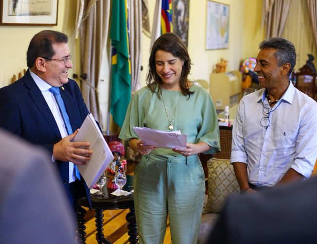 Luciano Duque comemora conquista da Escola Técnica Estadual em Pesqueira