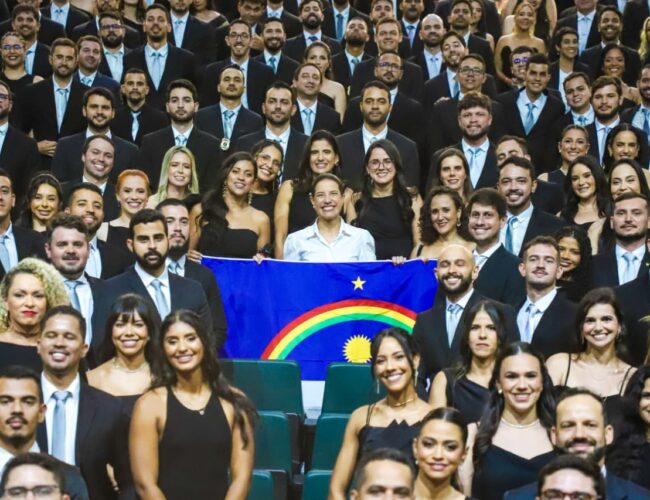 Raquel Lyra comanda formatura de 423 novos policiais civis e reforça segurança pública em Pernambuco