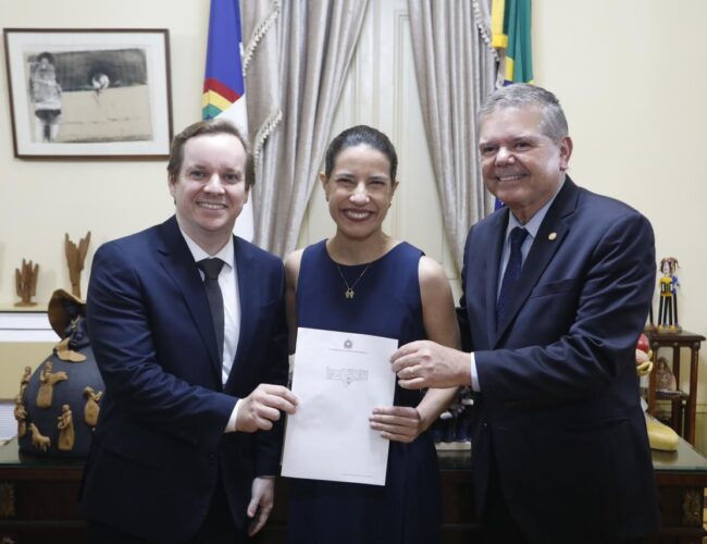 Raquel Lyra escolhe Carlos Gil Rodrigues Filho para vaga de desembargador no TJPE pelo Quinto Constitucional