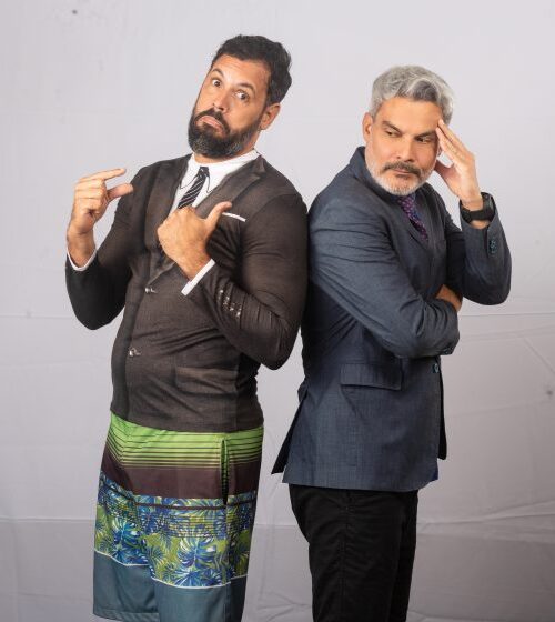 Flávio Barra e Diógenes de Lima comandam o show Barranews no Teatro do Parque neste domingo (21)