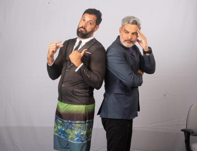 Flávio Barra e Diógenes de Lima comandam o show Barranews no Teatro do Parque neste domingo (21)