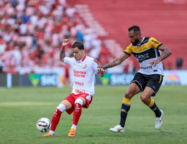 Náutico perde para o Criciúma nos Aflitos e estreia com derrota na Série B