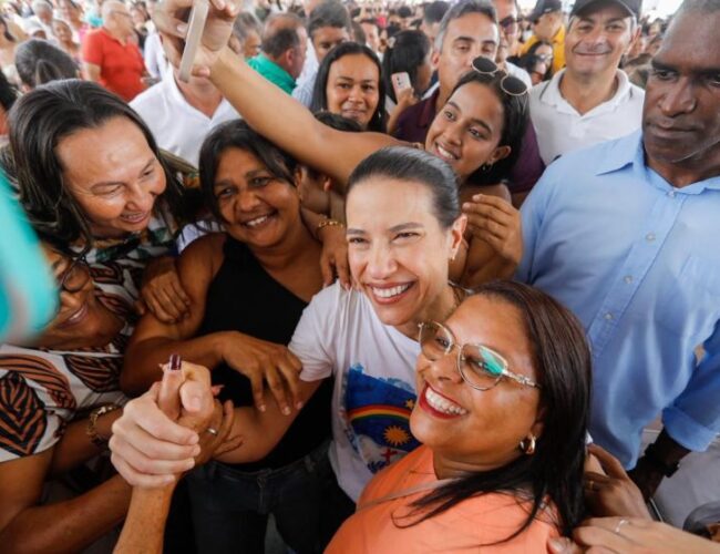 Raquel Lyra anuncia R$ 8 milhões para pavimentação em Bom Jardim e participa de entrega de hospital reformado