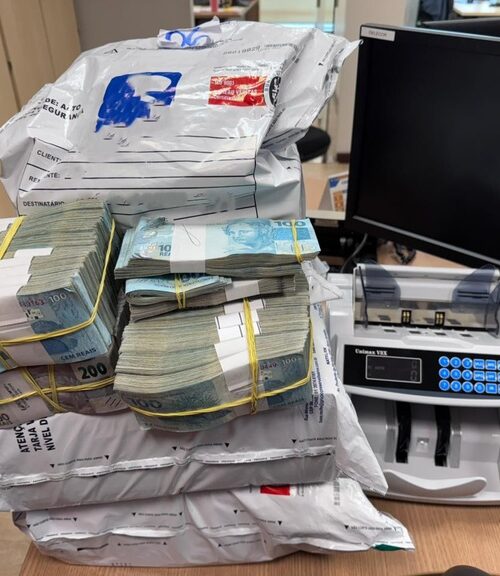 Assessor de deputado federal e marilienses são presos com R$ 2,7 milhões em Recife