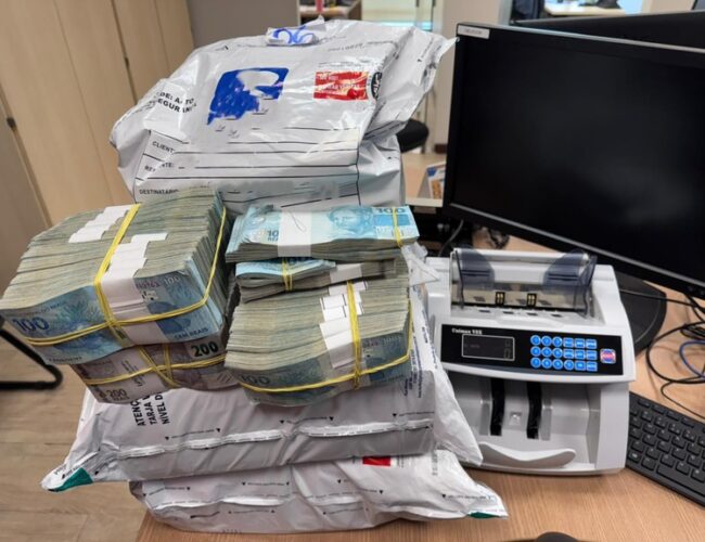 Assessor de deputado federal e marilienses são presos com R$ 2,7 milhões em Recife