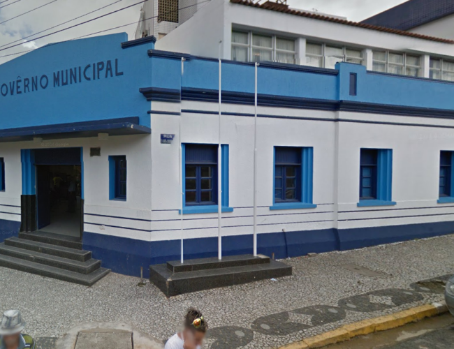 O Portal 007 noticiou suspeitas envolvendo Luciano Medeiros, contratações culturais e influência política em Ipojuca