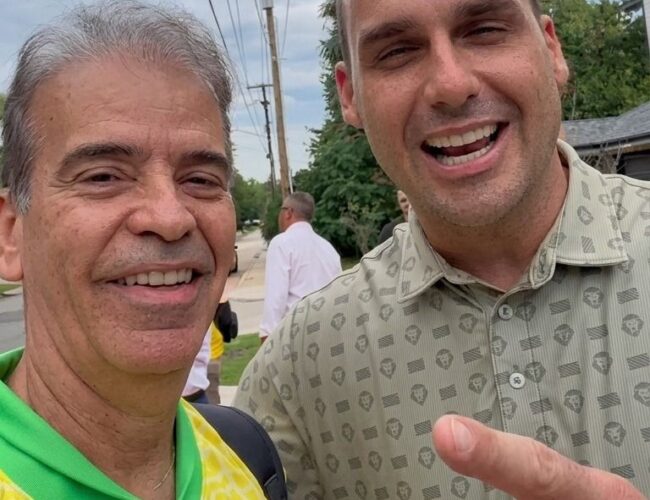 Eduardo Bolsonaro grava vídeo e pede apoio dos seguidores ao deputado Coronel Feitosa