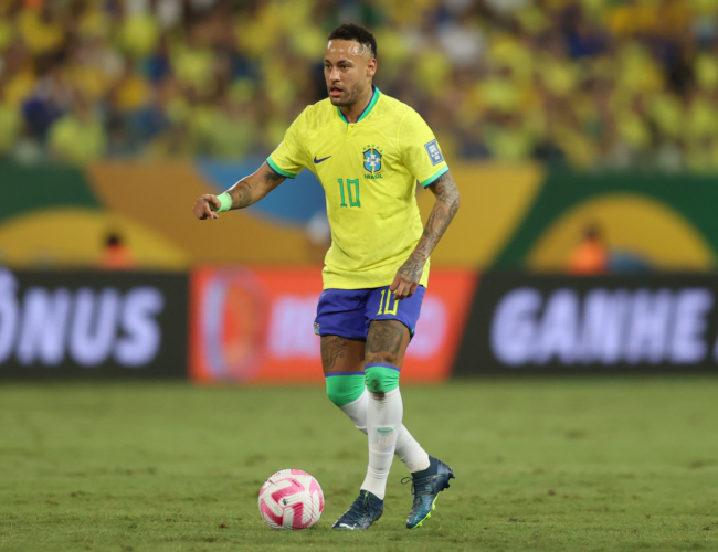 Neymar sinaliza despedida da Seleção Brasileira após eliminação na Copa do Mundo de 2026