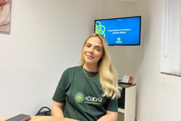 Ela descobriu a importância de um bom cuidador ao ver a mãe enfrentar a Covid-19 e hoje, avança rumo ao primeiro milhão com franquia no setor